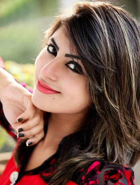 Model and Actress Anika Kabir Shokh 