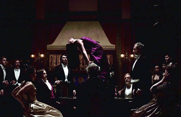 Penny Dreadful, Seance Scene