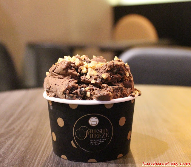 Belgian Chocolate with Almonds, Freshly Freeze Malaysia, Freshly Freeze, Fried Ice Cream, World's First Freshly Made Ice Cream, Best Fresh Ice Cream, Freshly Made Desserts, Thailand Ice Cream, nu sentral mall