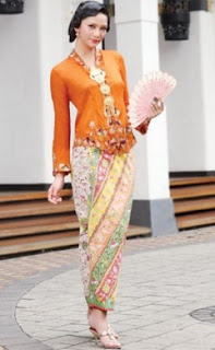 Model Kebaya Kutu Baru Modern