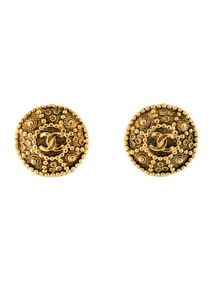 CHANEL Vintage Textured CC Clip-On Earrings