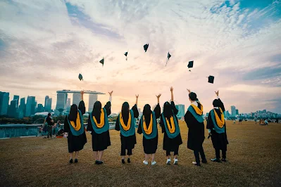 puisi perpisahan sekolah sedih