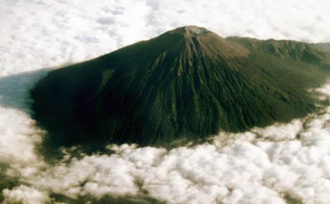 Mitos Gunung Slamet yang Dapat Memisahkan Pulau Jawa