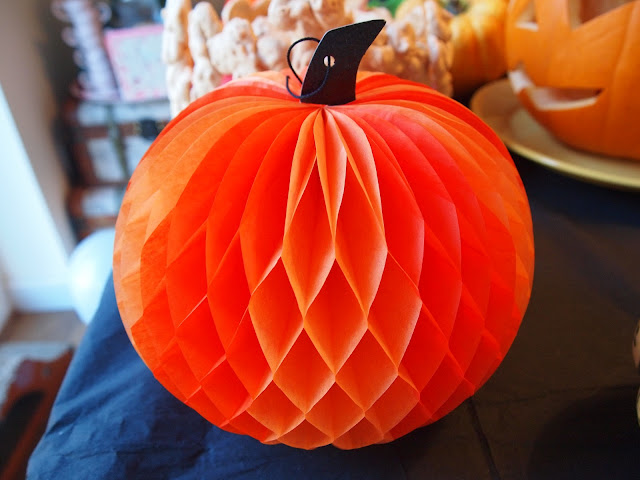 honeycomb pumpkin from Party Pieces