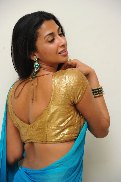 Gayatri Hot Photos - Gola Gola Movie Actress