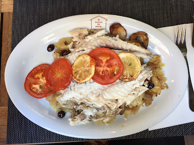 Daurade royale (gilt-head bream) at la Maison de Marie