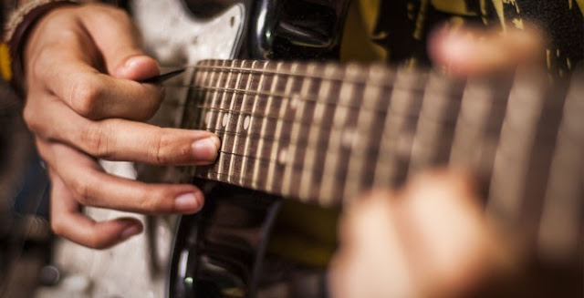  Tips & Trik Melakukan Tapping Gitar Dengan Mudah 