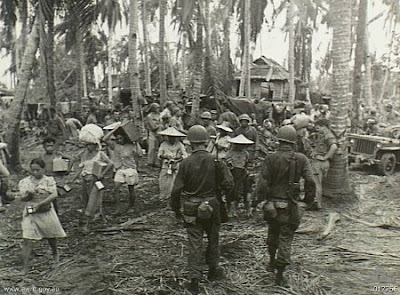 Philippines People Filipino Pinoy Pilipinas Old Black White Pictures evacuation leyte world war II WWII soldiers noon