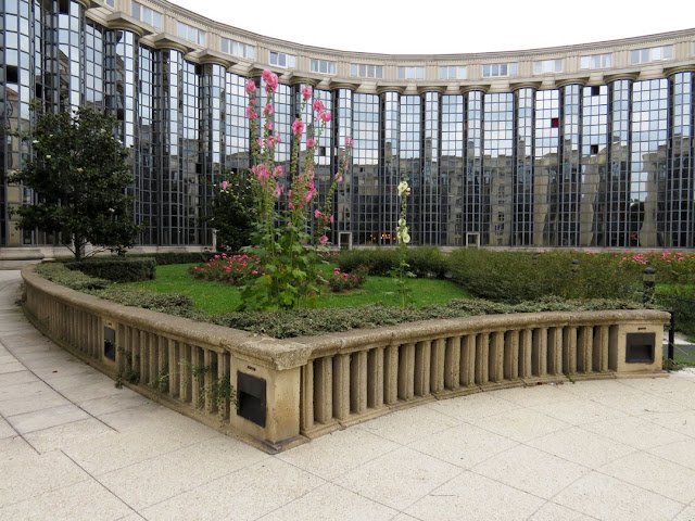 Les Colonnes, Les Échelles du Baroque, place de Séoul, Paris