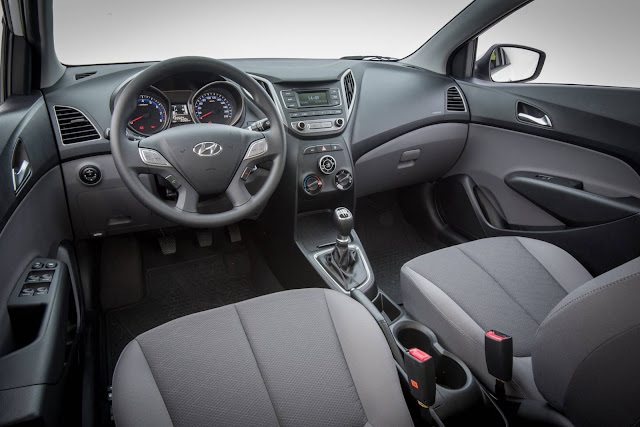 Hyundai Hb20 Turbo - interior