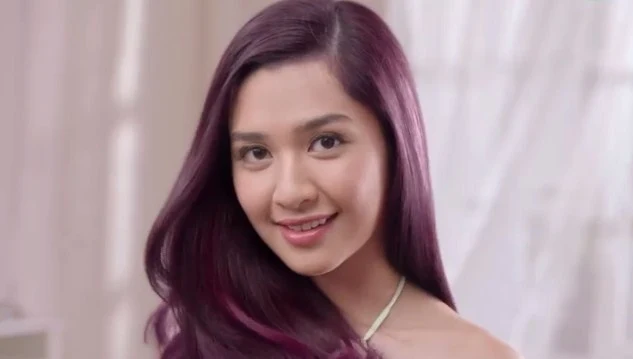 pemeran pewarna rambut garnier color naturals express cream