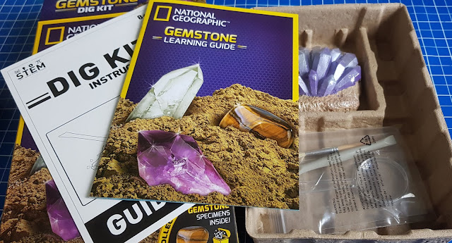 National Geographic Gemstone Dig Kit Review what's in the box?