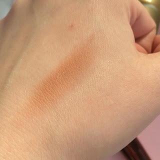 So Susan Light Diffuser & Bronze Duo Swatch