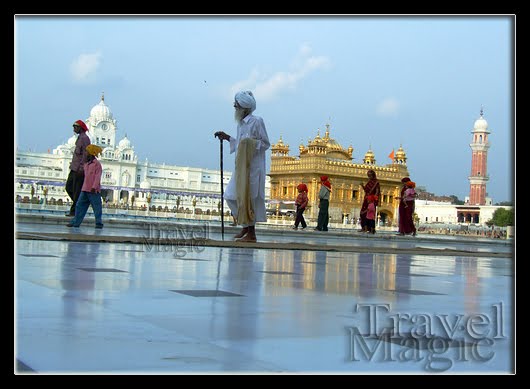 golden temple inside photo. The Golden Temple inside,