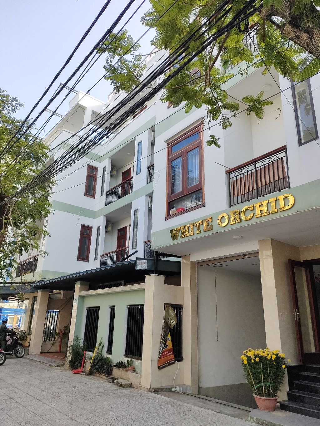 TÒA NHÀ TỔ HỢP KINH DOANH HOTEL CĂN HỘ CHO THUÊ – QUÁN COFFE  78+80 Hồ Sĩ Tân