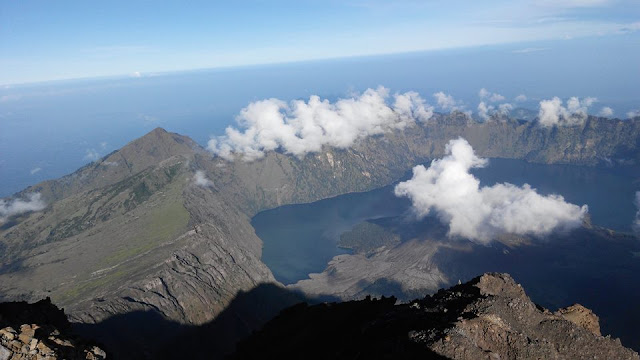 Fakta Menarik Tentang Gunung Rinjani