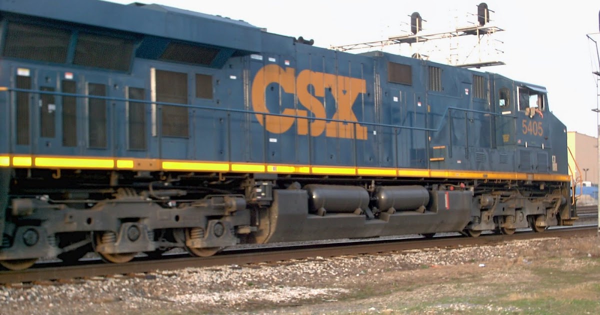 Eddie's Rail Fan Page: Eastbound CSX Transportation intermodal transfer