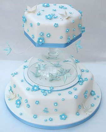 Blue wedding cakes are surely an exclusive choice when it comes to selecting