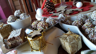 Božične ledene kocke s snežno odejo 