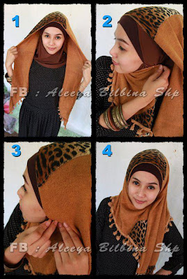 Cara Memakai Jilbab Segitiga Coklat Belang