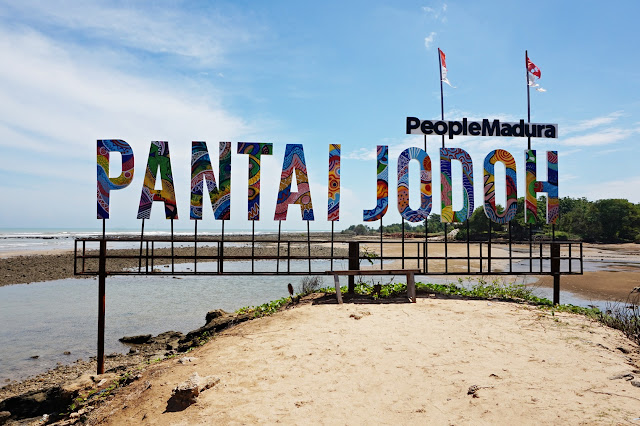 pantai-jodoh-sampang-madura