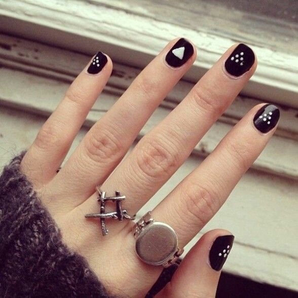 Black nail art