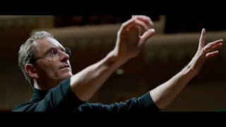 Steve Jobs (Michael Fassbender)