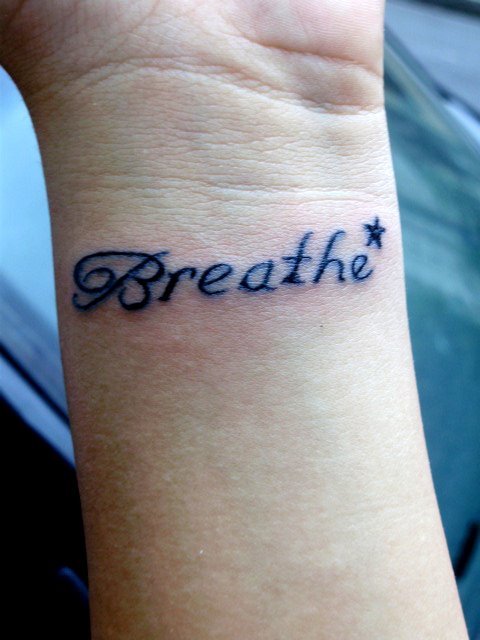 Orçamento, Breathe Tattoo. "Olá, eu quero fazer uma tatuagem como esta da 