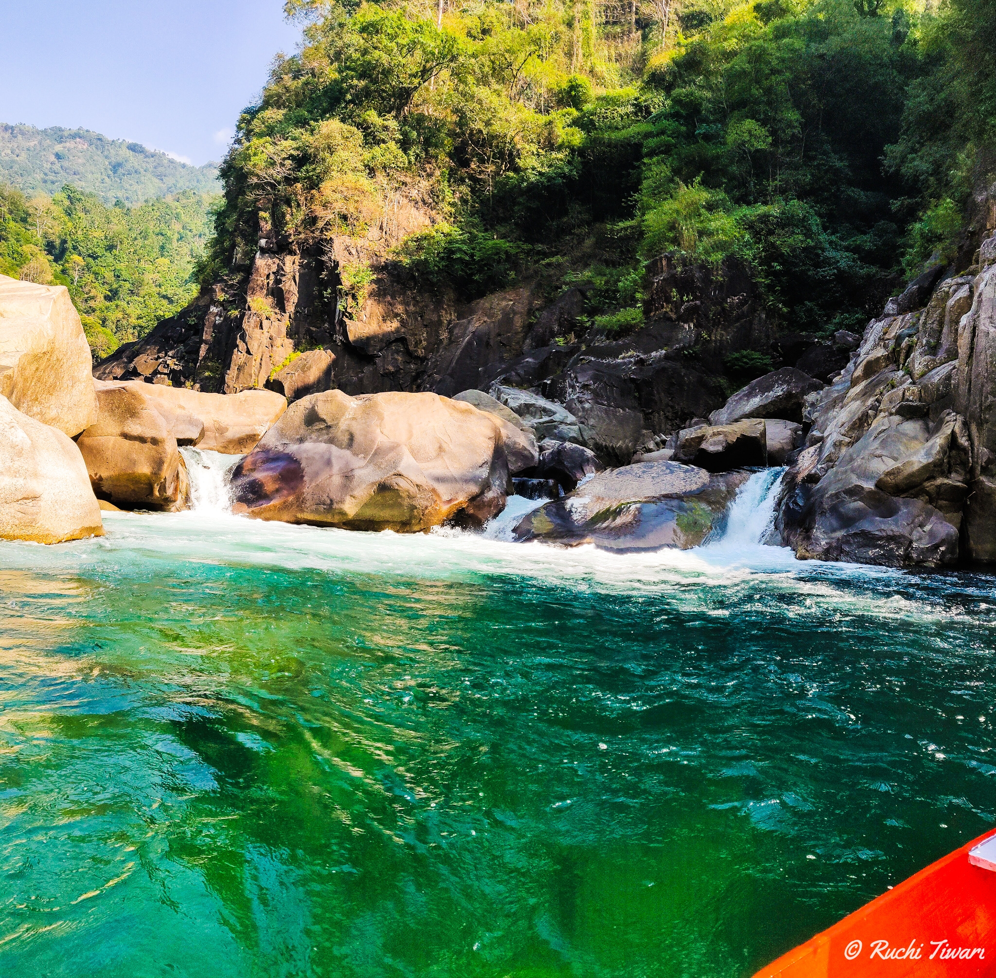 Waterfall at Shnongpdeng