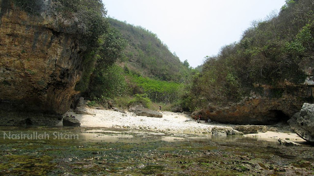 Inilah pemandangan pantai Ngunggah, Gunung Kidul