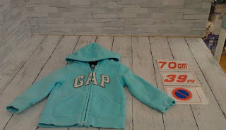 中古品　子供服　７０㎝　ＧＡＰ　水色　長袖アウター　３９円