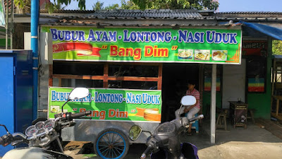 Cerito Cah Deso: Lontong Kuah Santan Ayam Suwir Bang Dim