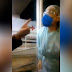 VÍDEO. HOMEM INSULTA MÉDICA EM FRENTE A HOSPITAL: “LOUCA, DOENTE”