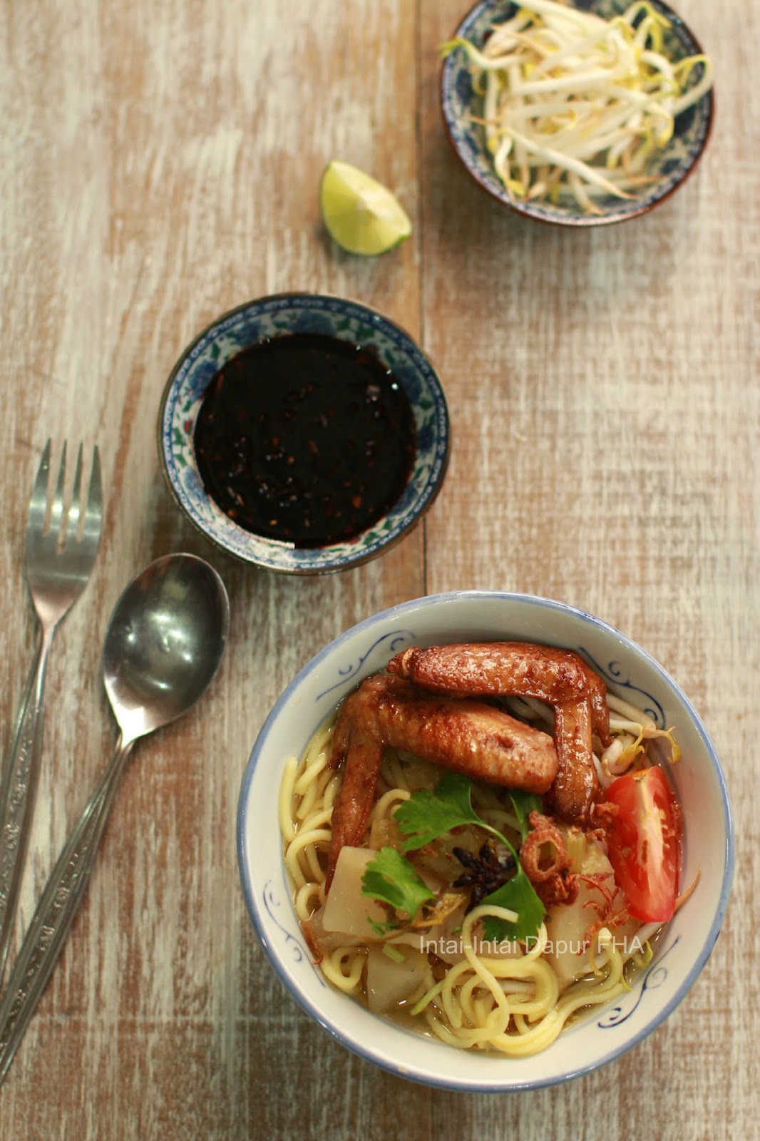 MEE SUP AYAM Goreng - FHA Selemak Santan