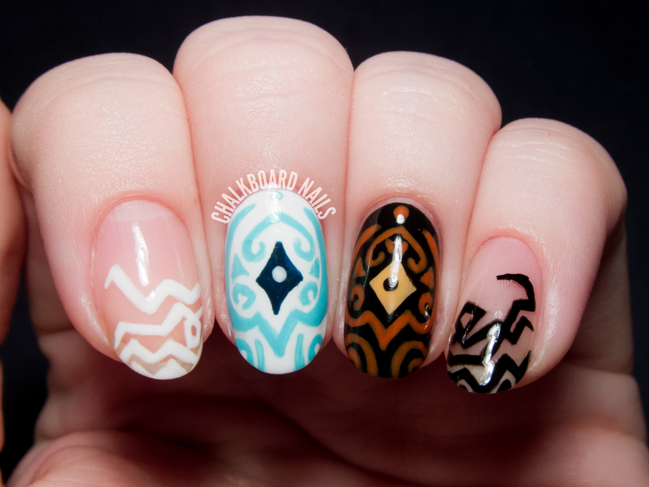 Raava and Vaatu nail art by @chalkboardnails