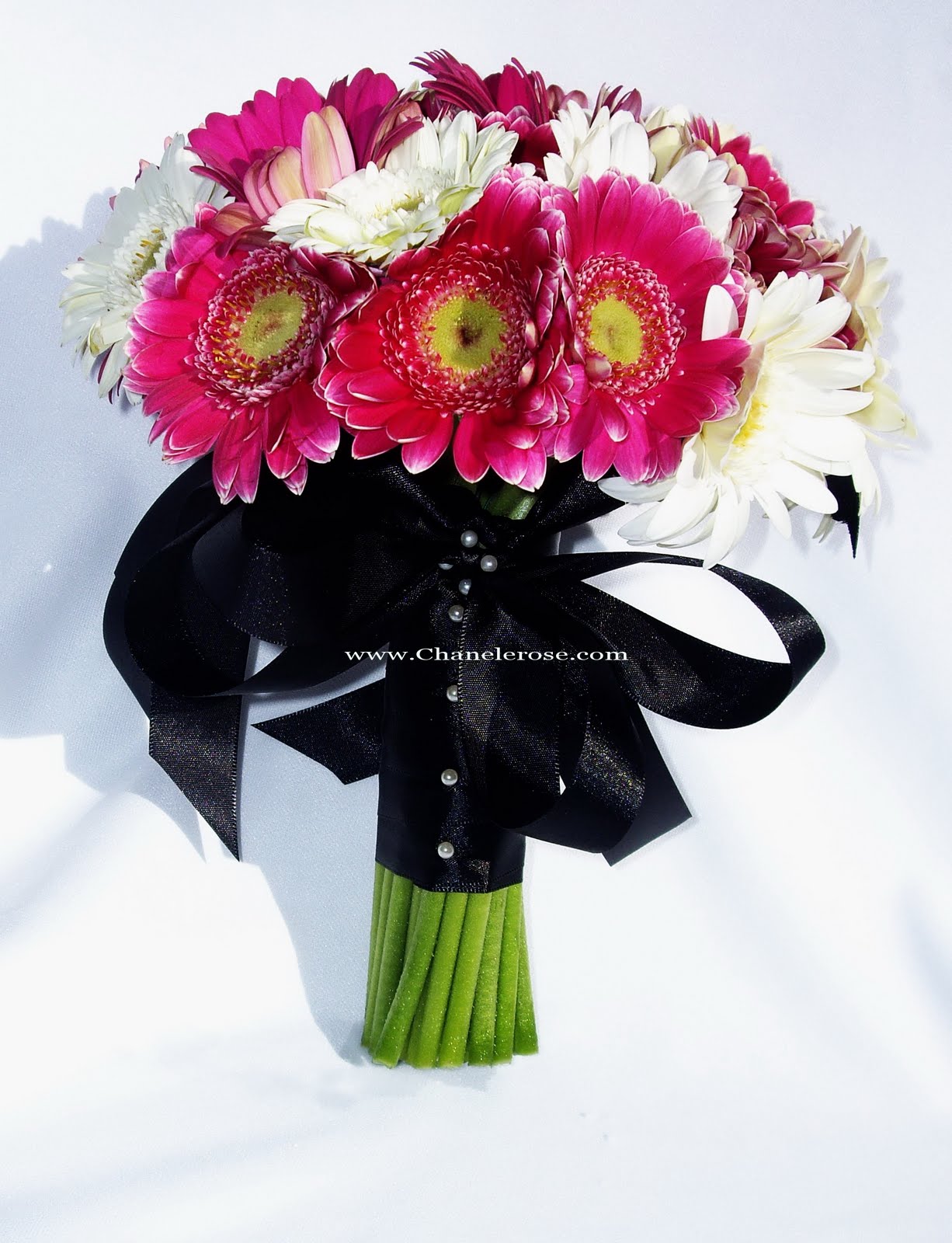 glass decor for weddings black