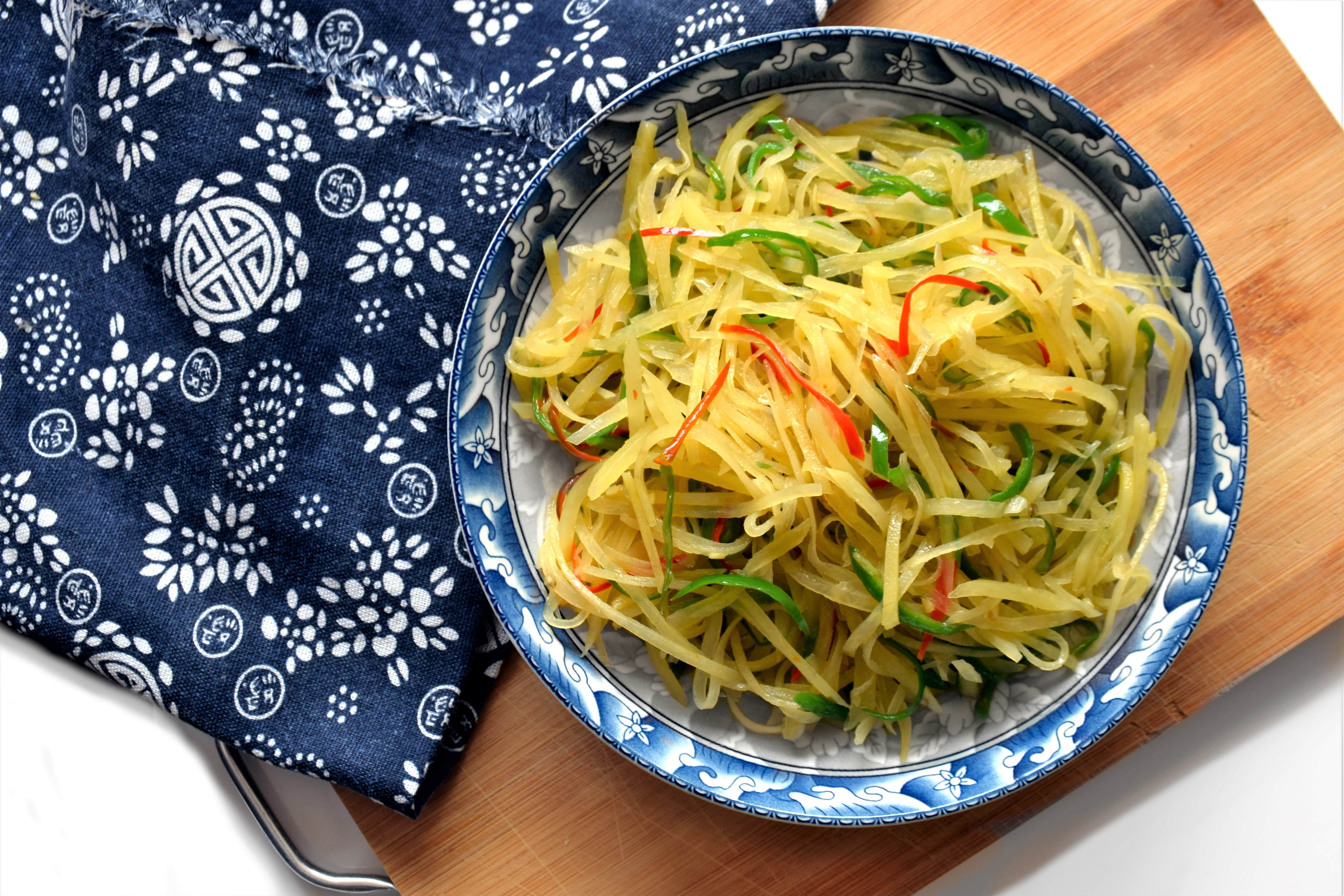 Sour Spicy Shredded Fried Potato Slivers