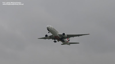 Boeing 777-21H, A6-EME Emirates Airline, Warsaw Chopin Airport