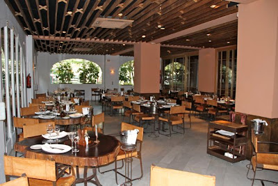 Sala restaurante Rubaiyat de Madrid. Blog Esteban Capdevila 