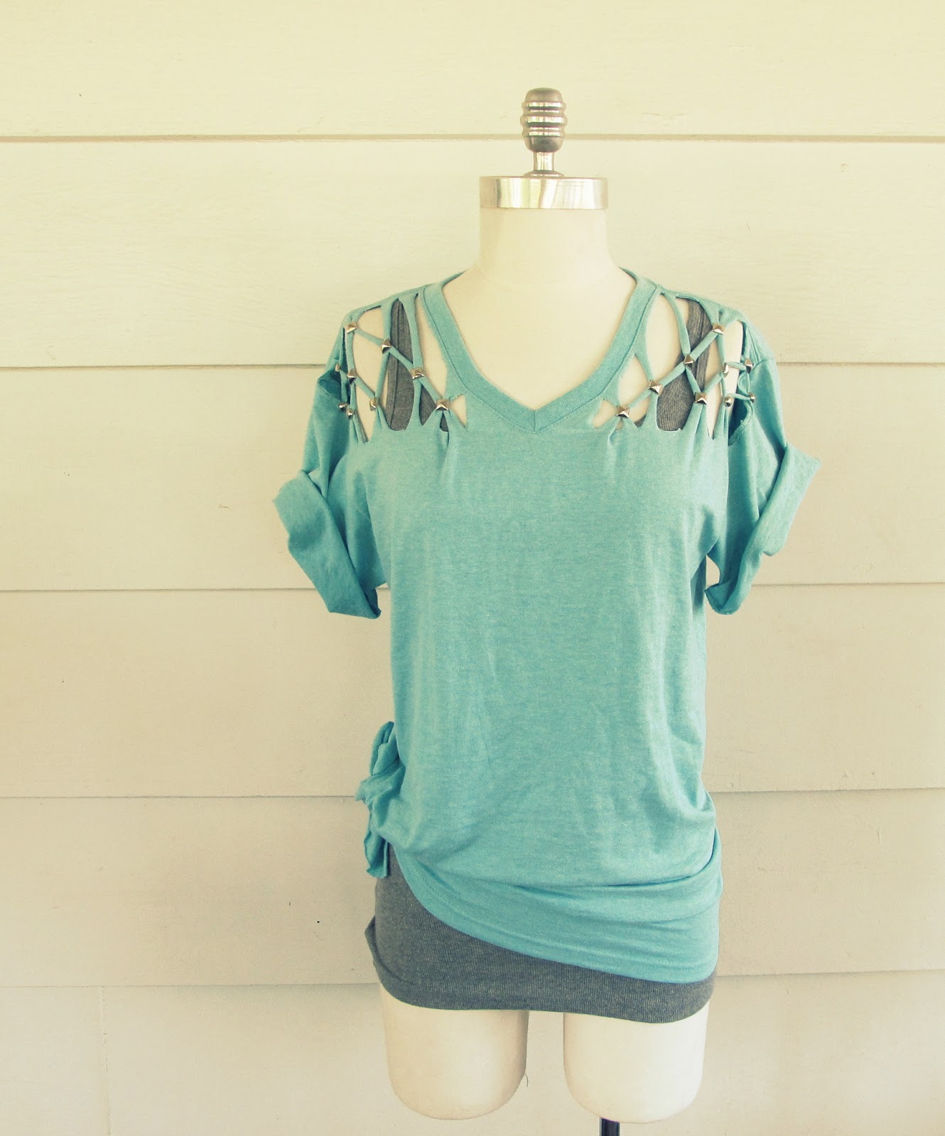 WobiSobi: No Sew, Lattice, Stud T-shirt DIY.