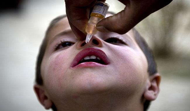 Paquistão : Criança de seis anos de idade é diagnosticada com  poliomielite