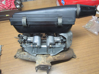 SU HS6 carburetters mounted on manifold Volvo 122s B20B