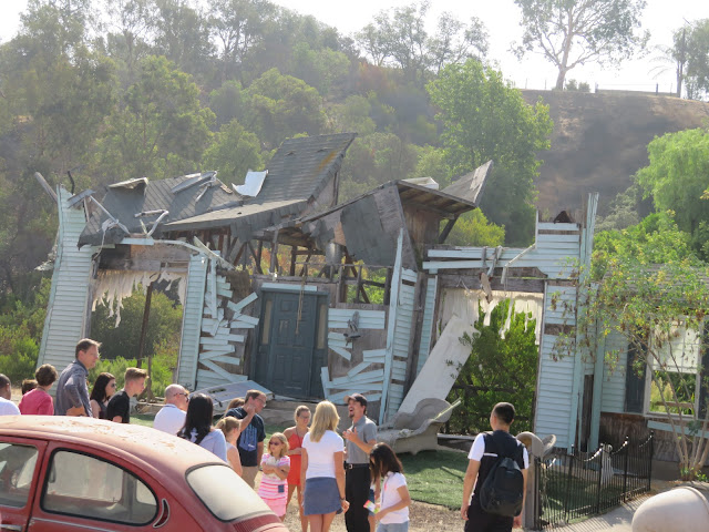 Universal Studios Hollywood Plane Crash Set Studio Tour