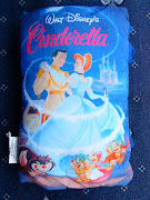 Disney: Cinderella. M Size (33 cm x 22 cm). 10 page; English Text