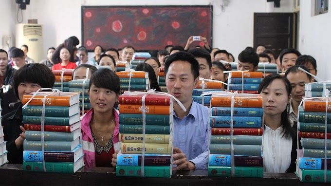 ¡Histórico! China Aprueba Impresión de Biblias Comunitarias: Cristianos Exclaman, "¡Es la Respuesta a Nuestras Oraciones!"