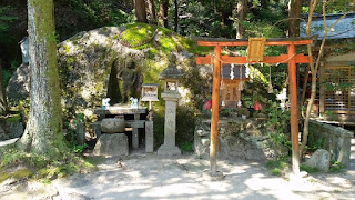 人文研究見聞録：磐船神社（交野市） ［大阪府］