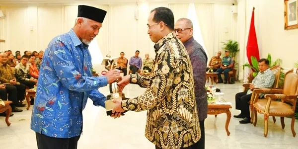 Raih Penghargaan WTN Ketiga Kalinya, Pemko Padang Akan Tingkatkan Sarana Transportasi
