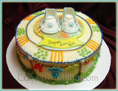 Stay Baby Booties on Life Size Baby Booties Tops This Sweet Baby Shower Cake  A Quilt