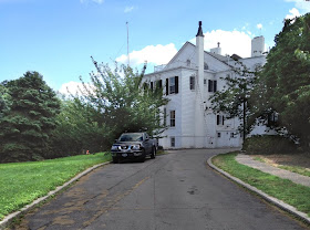 Looking up driveway from gate to the Commandant's House