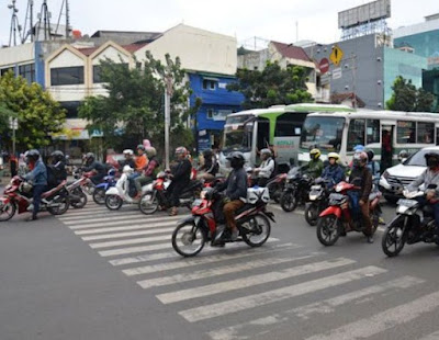 foto lalu lintas di bandung